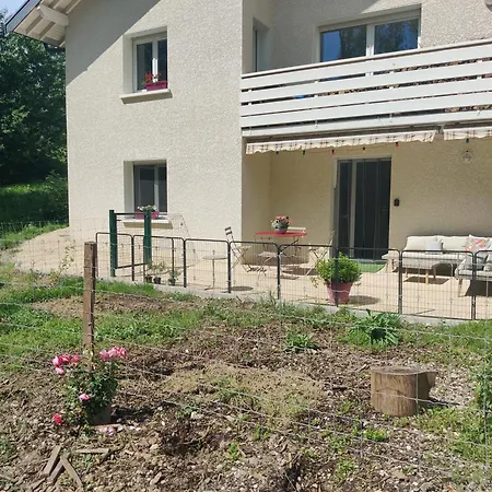 Des Monts Du Apartmán *